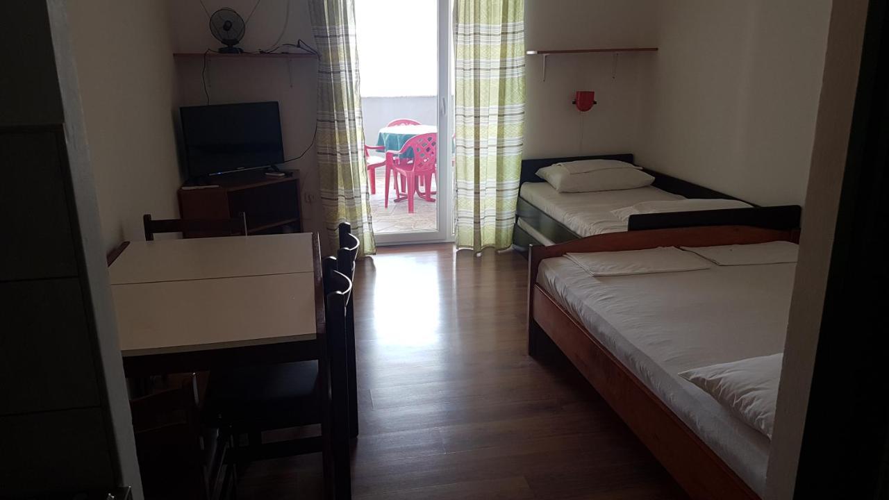 Apartments Mia Pag Đảo Pag Ngoại thất bức ảnh